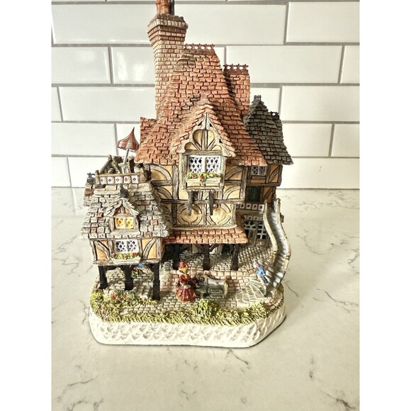 David Winter Cottages Horatio Pernickety's Amorous Limited Edition - Picture 1 of 11